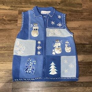 Blair women’s Christmas vest SML with embroidery and pearl accent